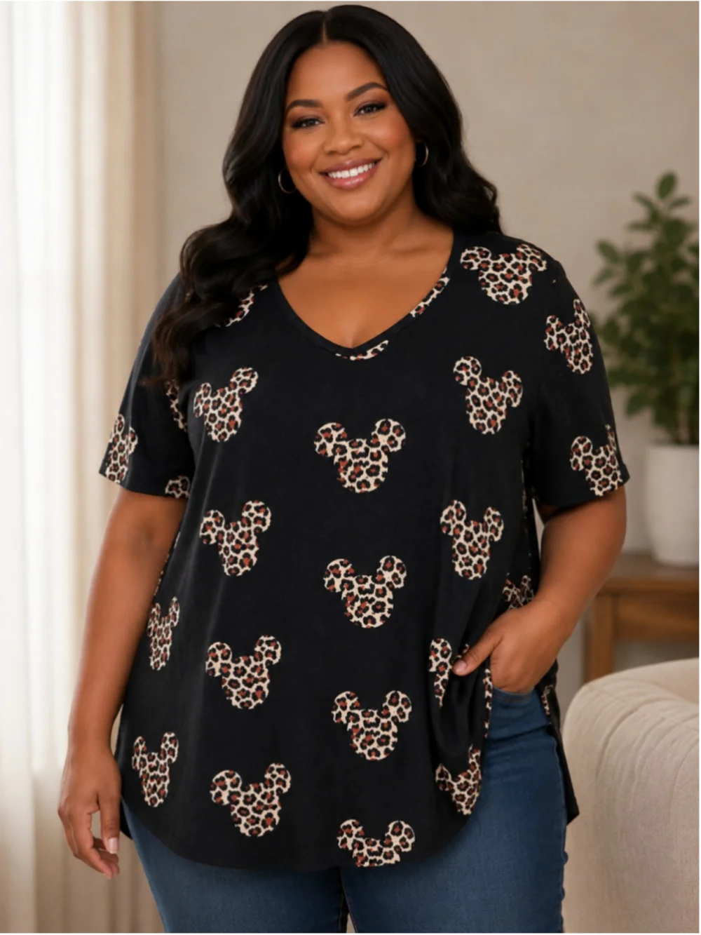 Disney Mickey Mouse Leopard Print Short Sleeve Tee Black Women's Size 2 - Picture 1 of 4